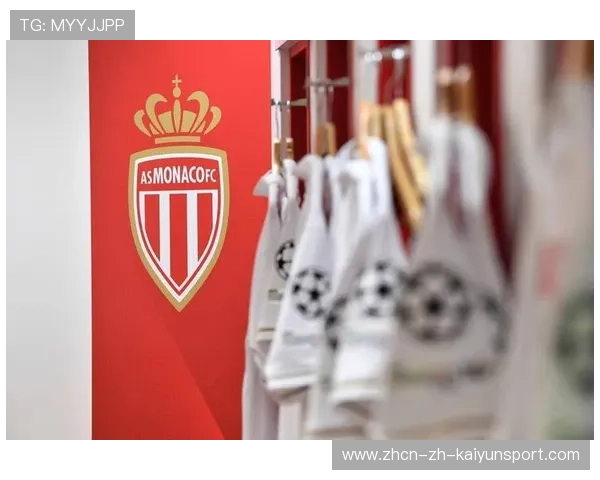 曼联目标明确，冬季转会市场引援动作逐步展开，曼联活动